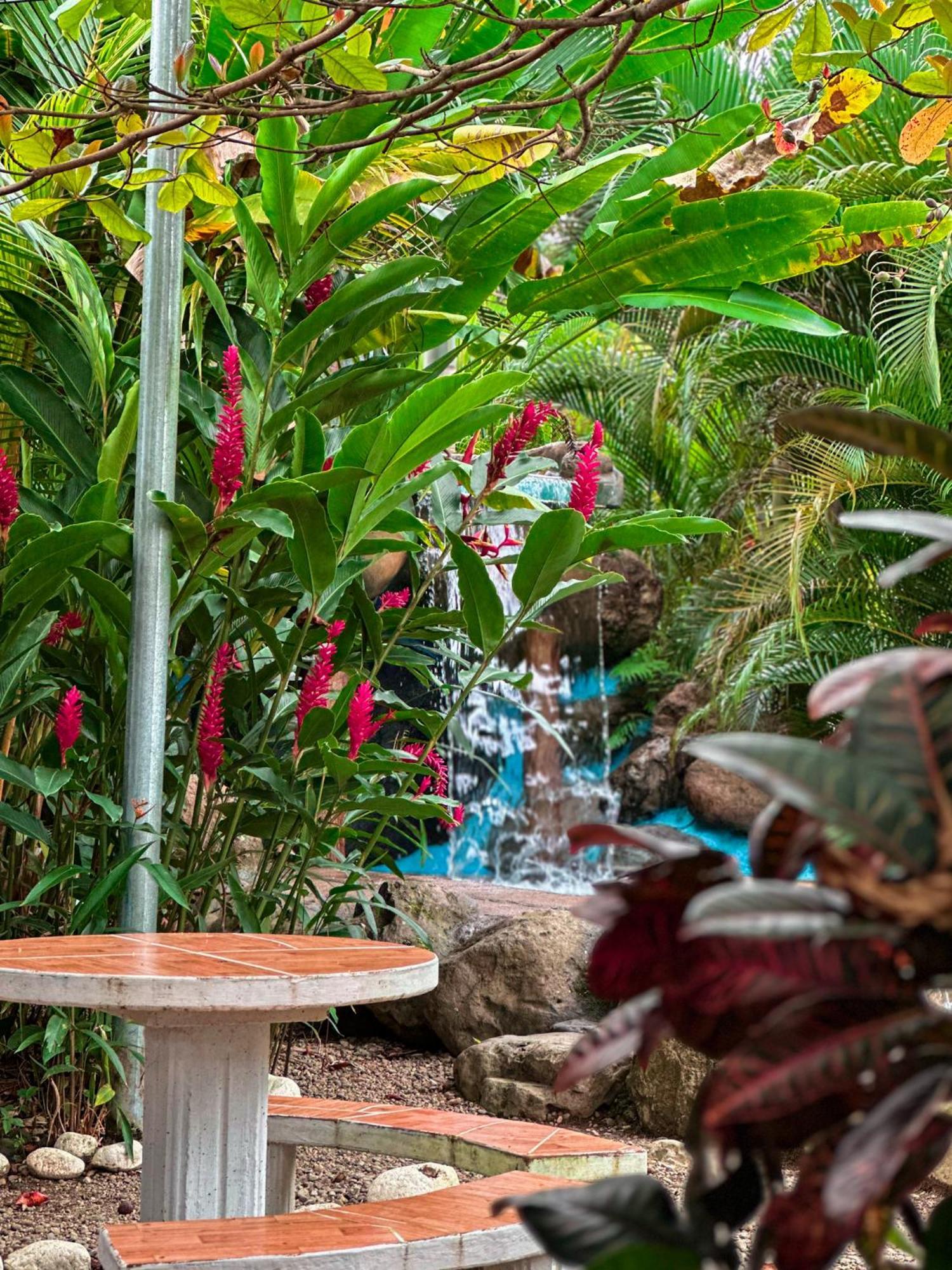 Cabanas Rio Escondido En La Fortuna Екстериор снимка