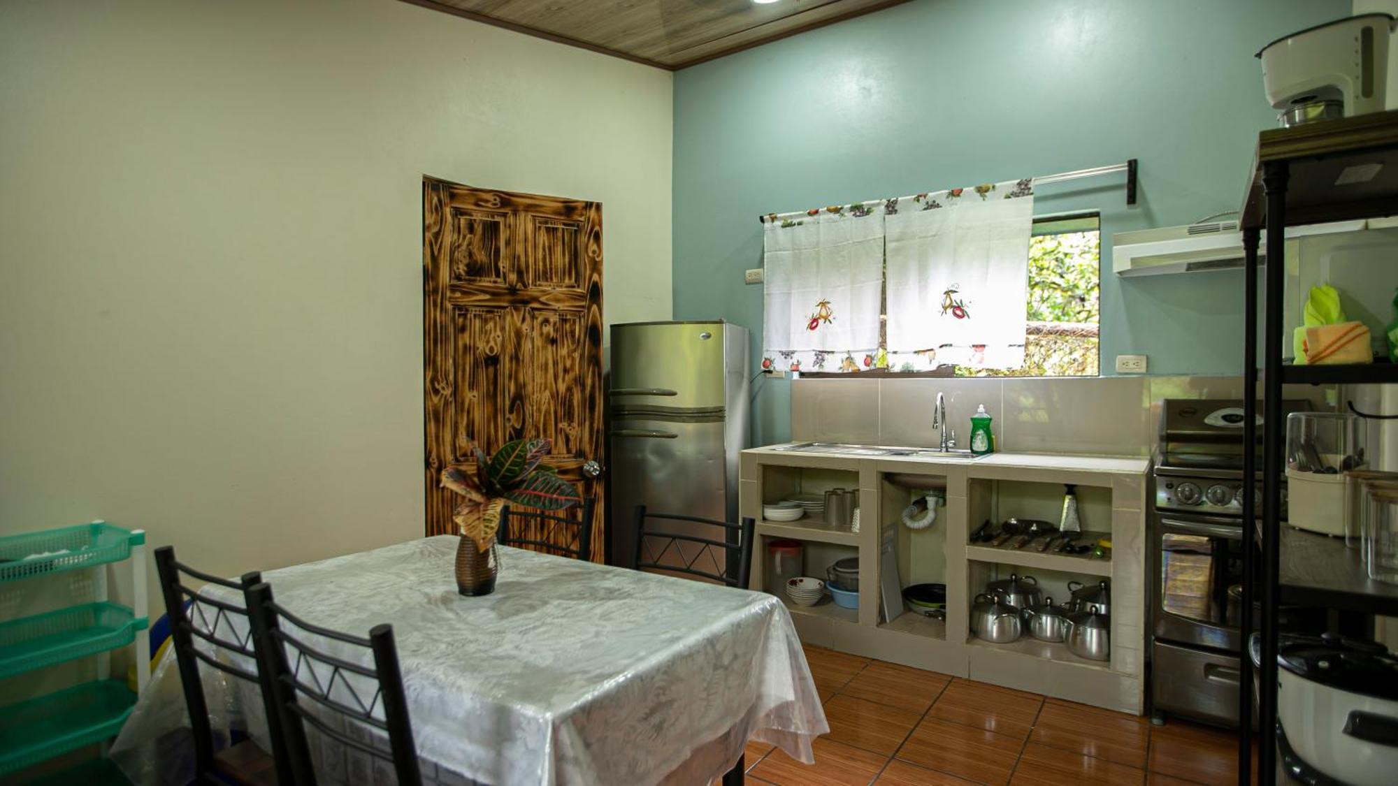 Cabanas Rio Escondido En La Fortuna Екстериор снимка